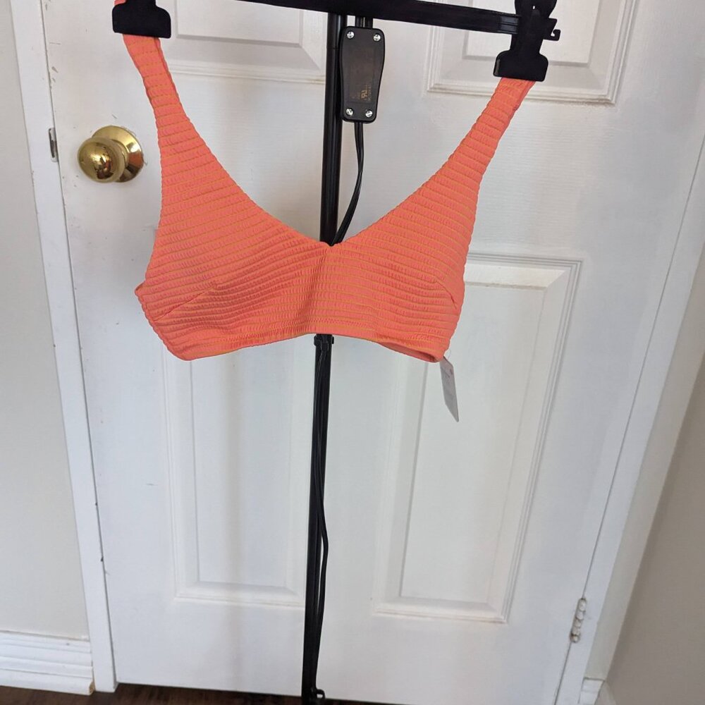 Smocked A/B swim top Lululemon size 6